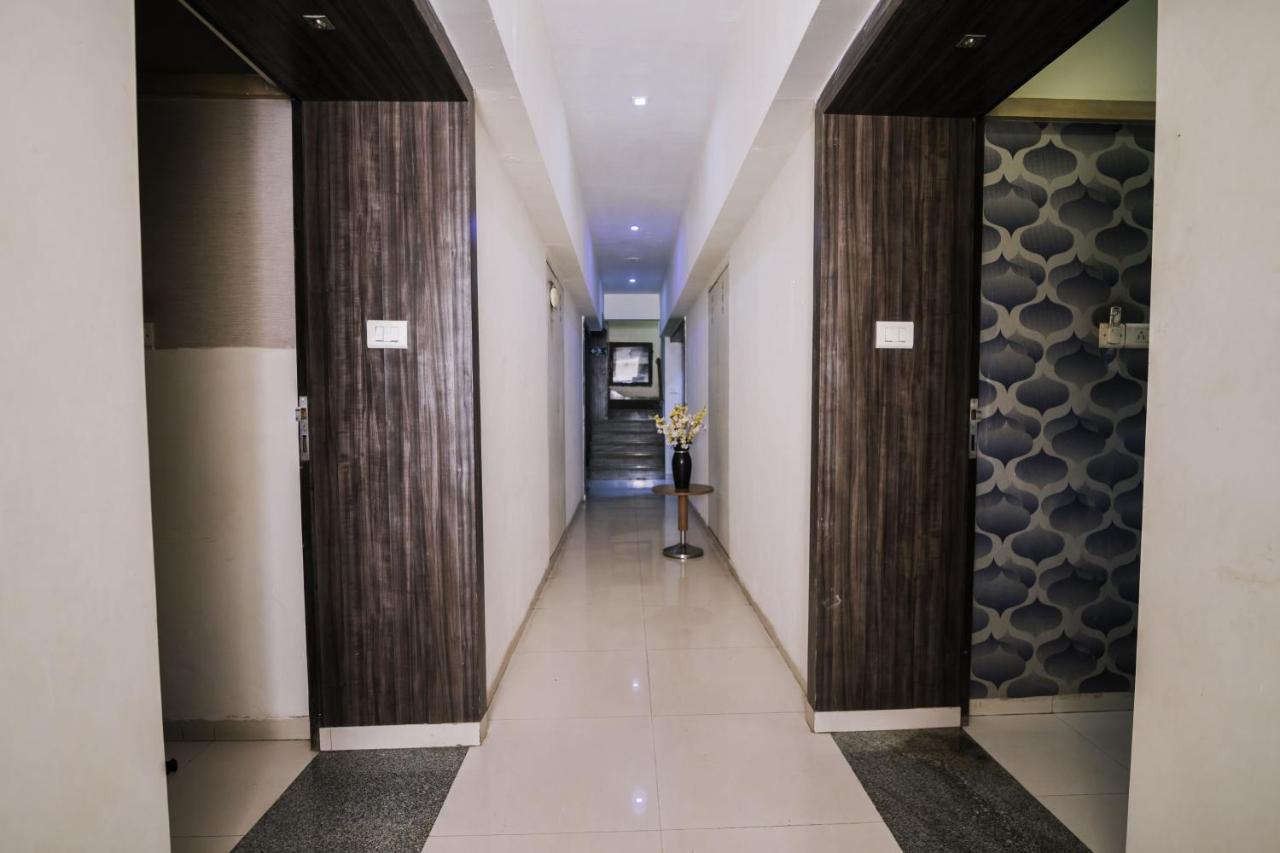Hotel Monarch Guestline In Midc Rabale, Navi Mumbai Buitenkant foto