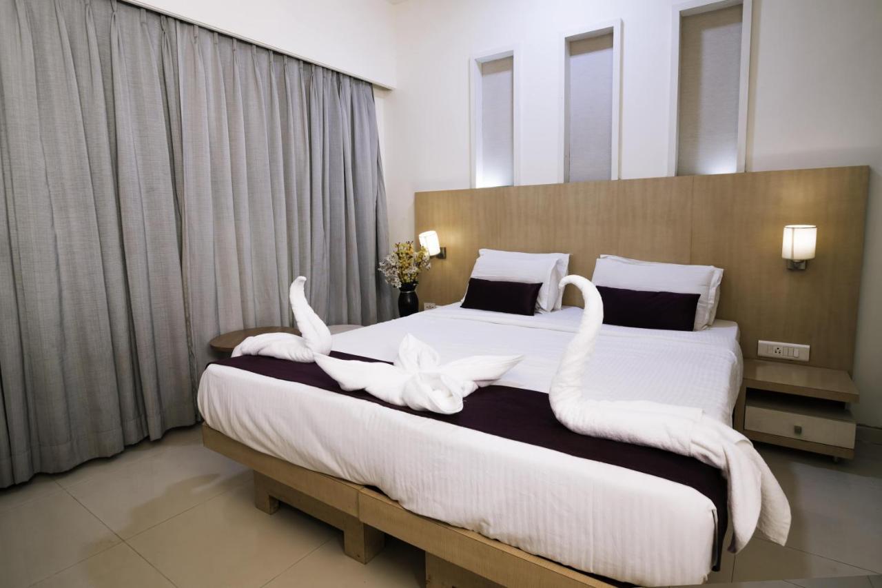 Hotel Monarch Guestline In Midc Rabale, Navi Mumbai Buitenkant foto