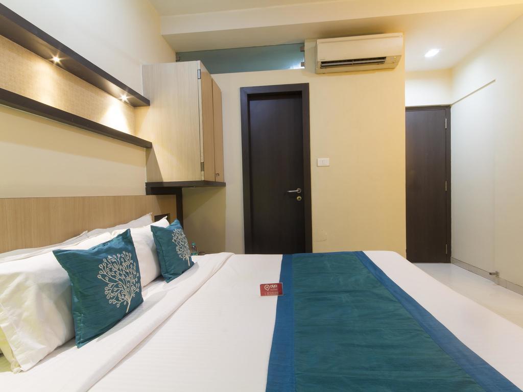 Hotel Monarch Guestline In Midc Rabale, Navi Mumbai Buitenkant foto