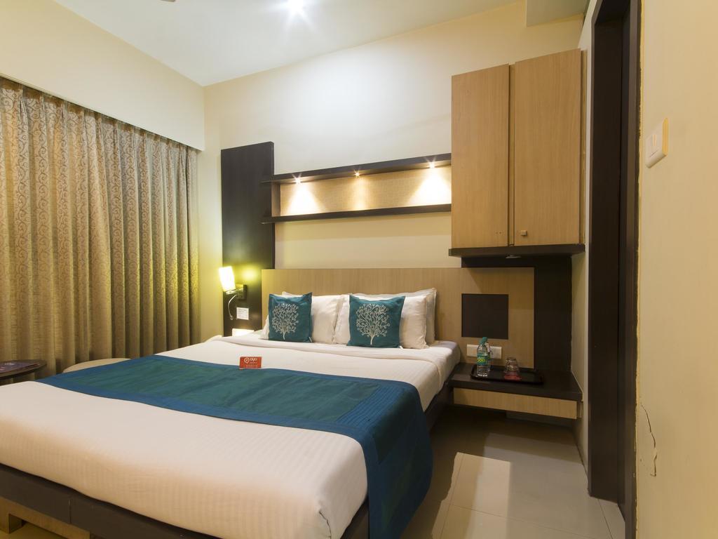 Hotel Monarch Guestline In Midc Rabale, Navi Mumbai Buitenkant foto