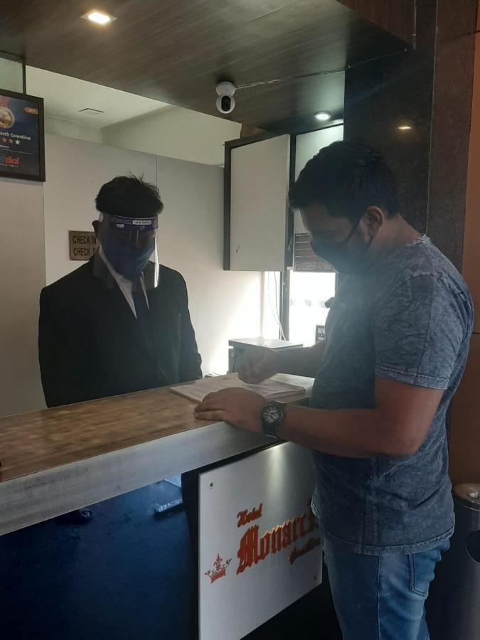 Hotel Monarch Guestline In Midc Rabale, Navi Mumbai Buitenkant foto